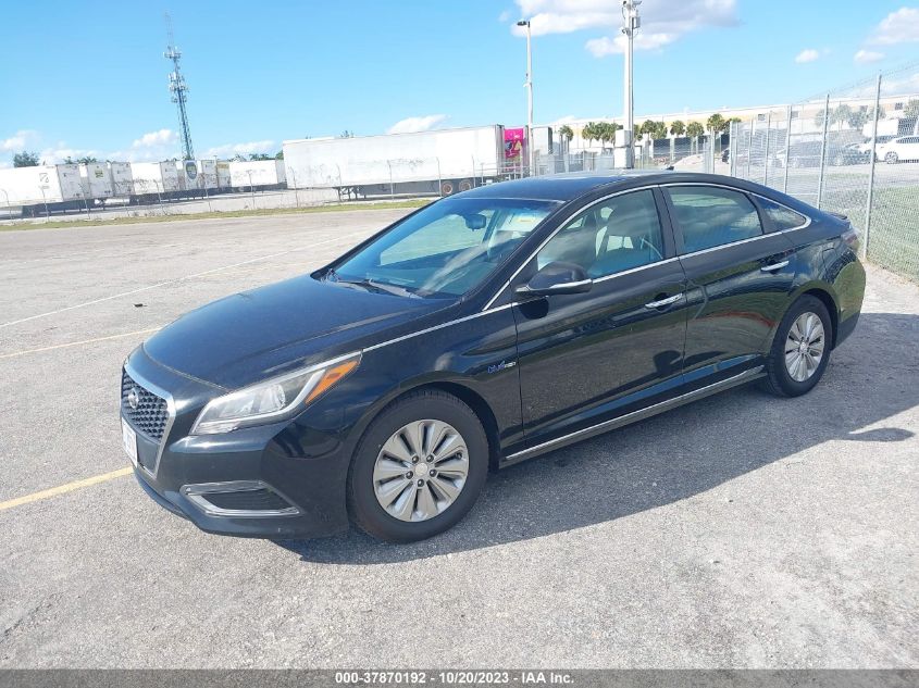 2016 HYUNDAI SONATA HYBRID SE - KMHE24L10GA038467