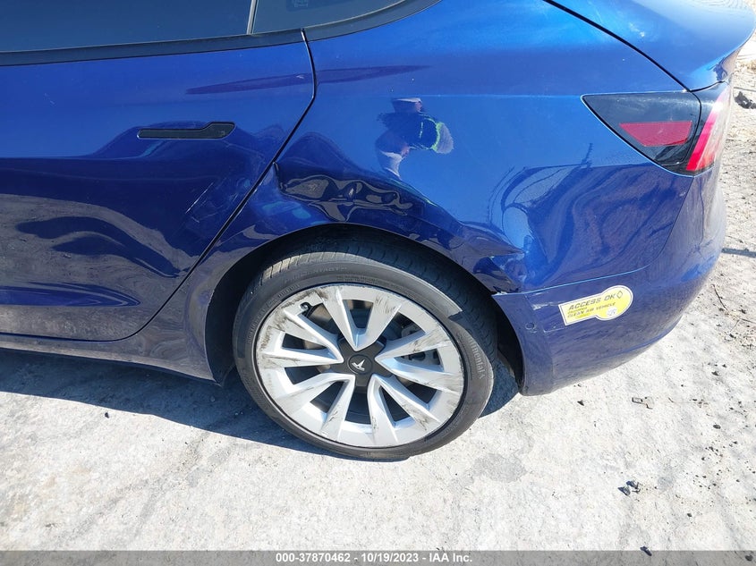 VIN 5YJ3E1EB1NF127735 2022 TESLA MODEL 3 LONG RANGE