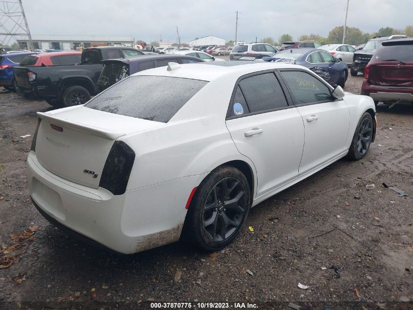 2C3CCABT6MH590230 Chrysler 300 300S 4