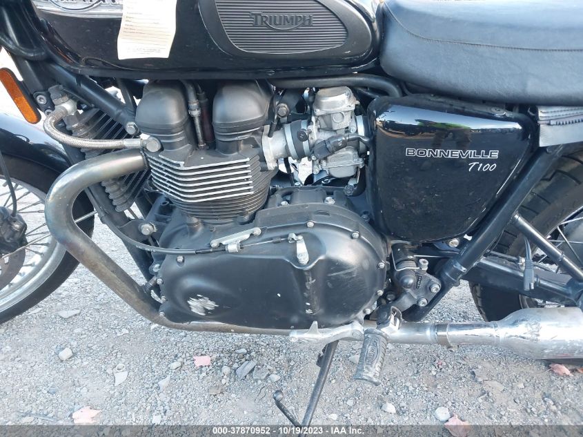 2010 TRIUMPH MOTORCYCLE BONNEVILLE T/100 SMT910K14AT440797