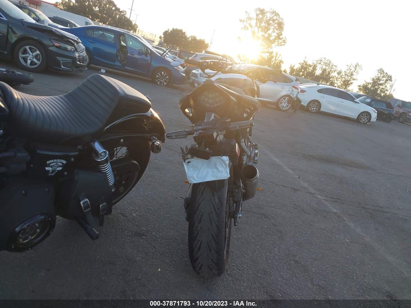 VIN MLHPC6355M5200197 2021 HONDA CB500 FA