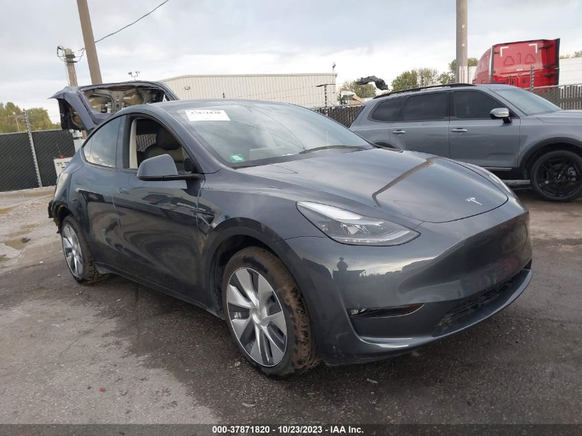 7SAYGAEE5PF845661 TESLA MODEL Y LONG RANGE 2023