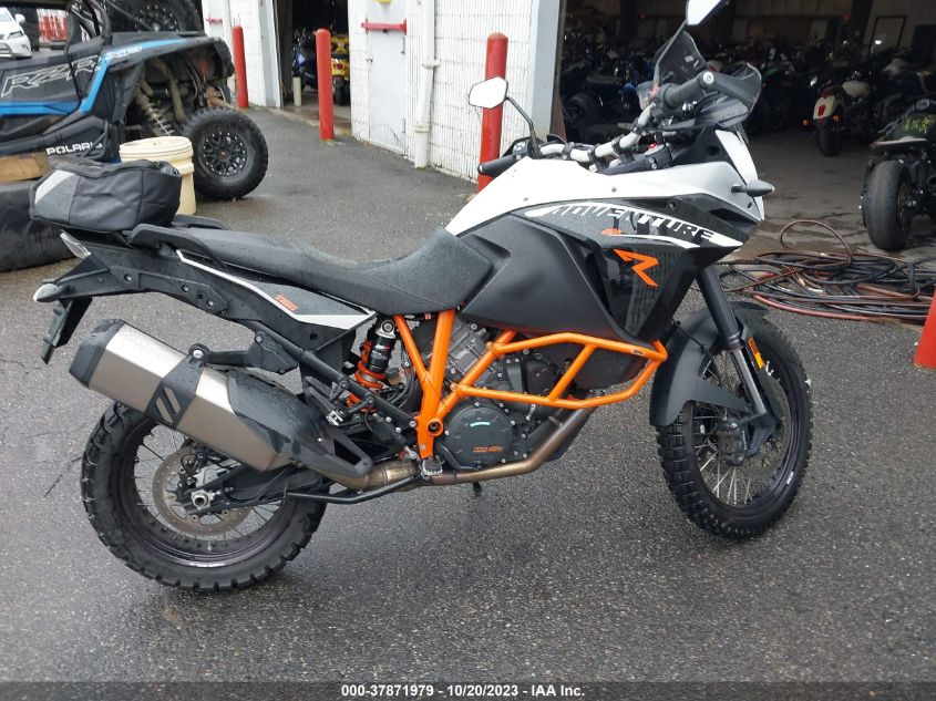 2015 KTM 1190 ADVENTURE R VBKV29402FM925281