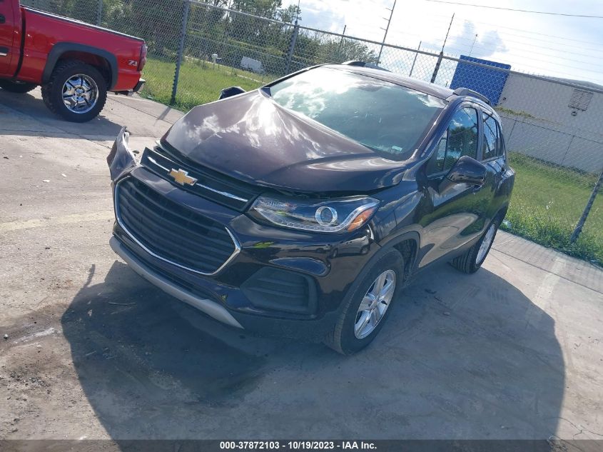 KL7CJLSB8MB323357 Chevrolet Trax 1LT 2