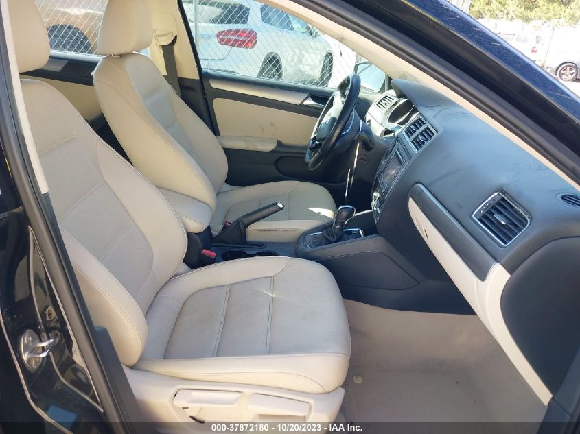 2015 VOLKSWAGEN JETTA SEDAN 2.0L TDI SE 3VWLA7AJ8FM272020