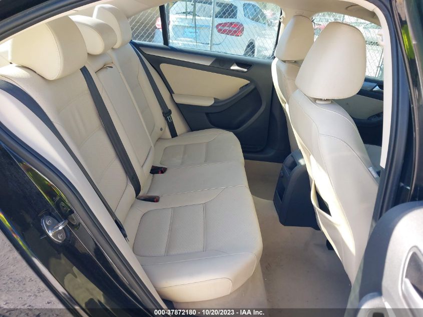 2015 VOLKSWAGEN JETTA SEDAN 2.0L TDI SE 3VWLA7AJ8FM272020