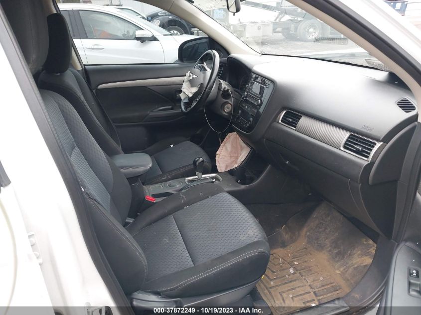 2015 MITSUBISHI OUTLANDER ES - JA4AD2A39FZ003202