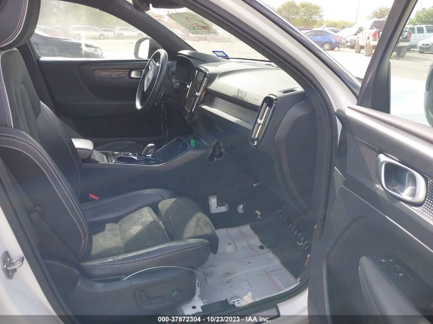 2020 VOLVO XC40 R-DESIGN YV4162UMXL2284934