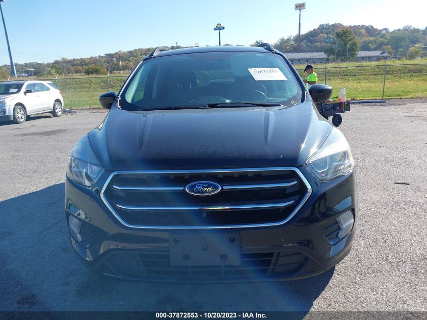 1FMCU9GDXHUC21698 2017 FORD ESCAPE, photo no. 12