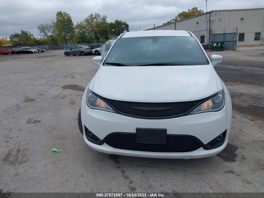 VIN 2C4RC1FG9LR183126 2020 CHRYSLER PACIFICA TOURING