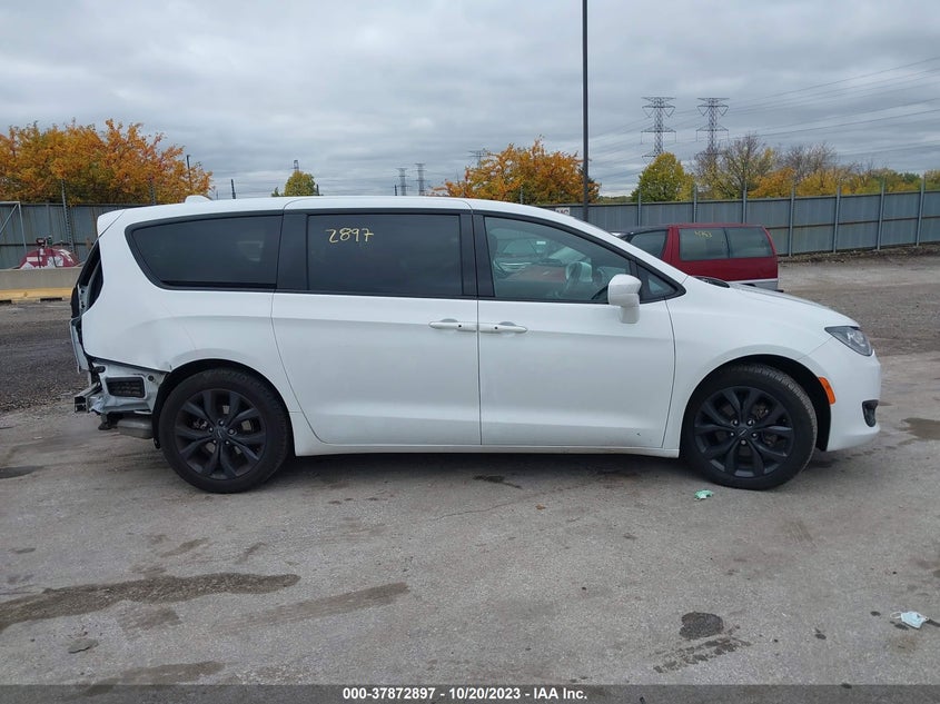VIN 2C4RC1FG9LR183126 2020 CHRYSLER PACIFICA TOURING