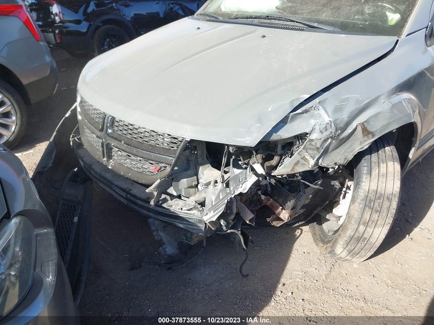 VIN 3C4PDCAB7LT237807 2020 DODGE JOURNEY SE