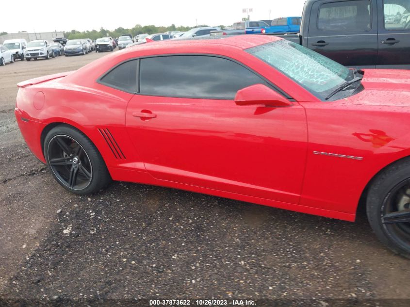 2015 CHEVROLET CAMARO LT - 2G1FF1E31F9304088