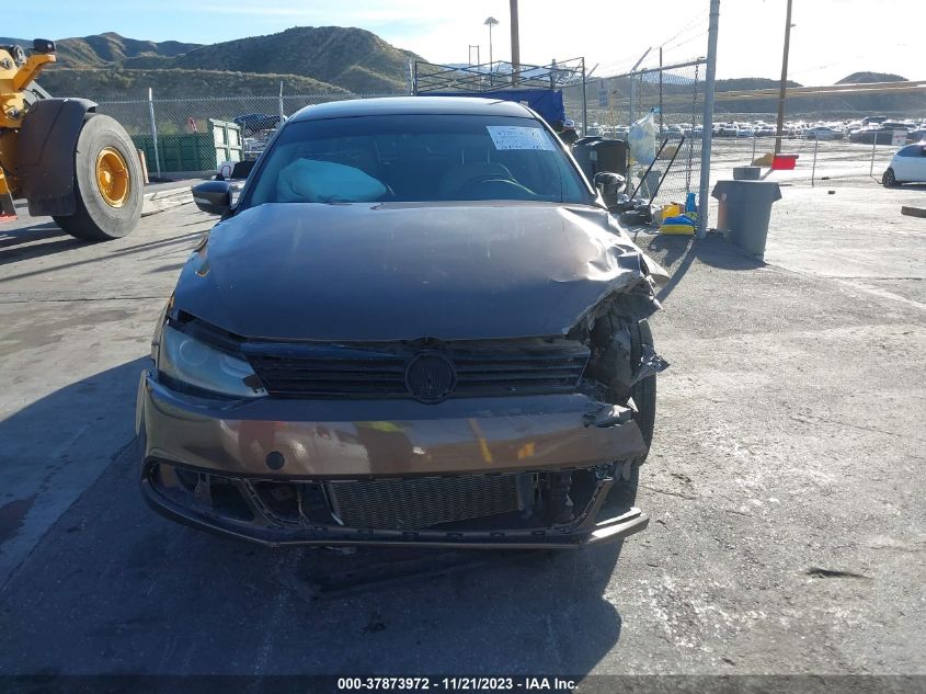 2013 VOLKSWAGEN JETTA SEDAN SE W/CONVENIENCE 3VWDX7AJXDM306815