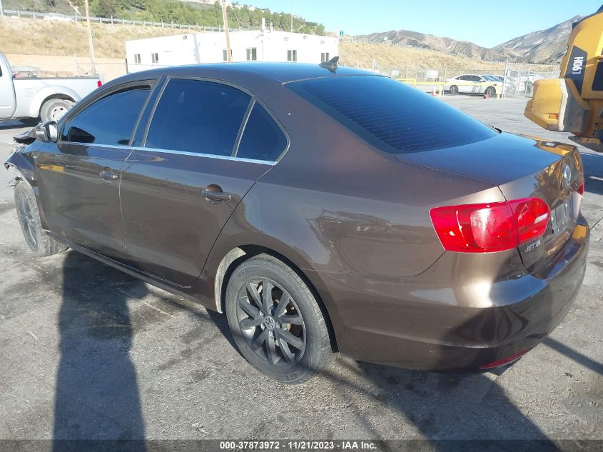 2013 VOLKSWAGEN JETTA SEDAN SE W/CONVENIENCE 3VWDX7AJXDM306815