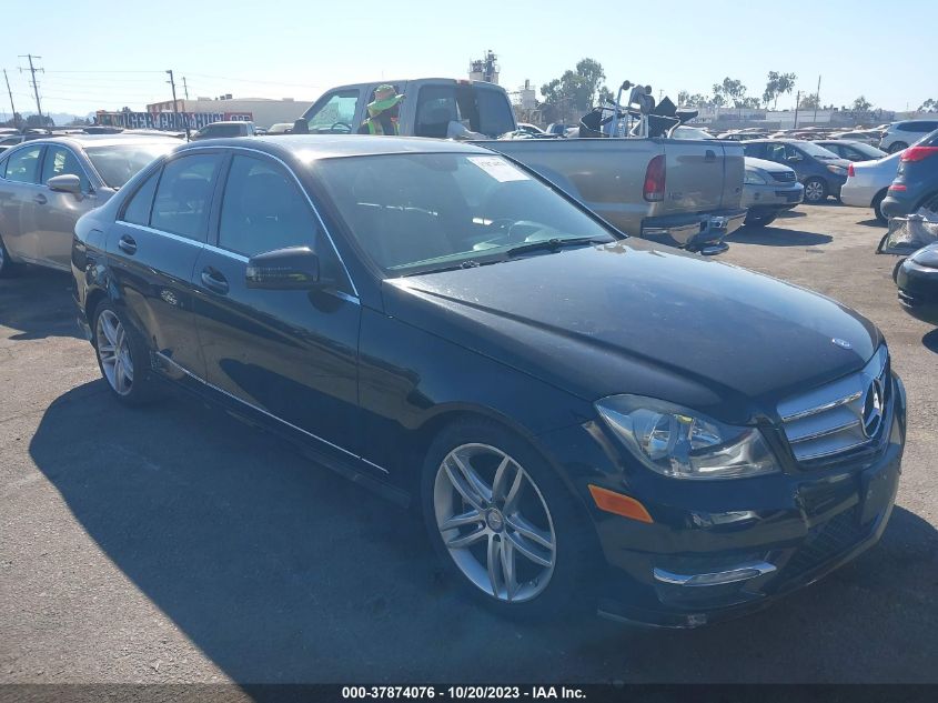 2013 MERCEDES-BENZ C 250 SPORT/LUXURY - WDDGF4HB1DR266905