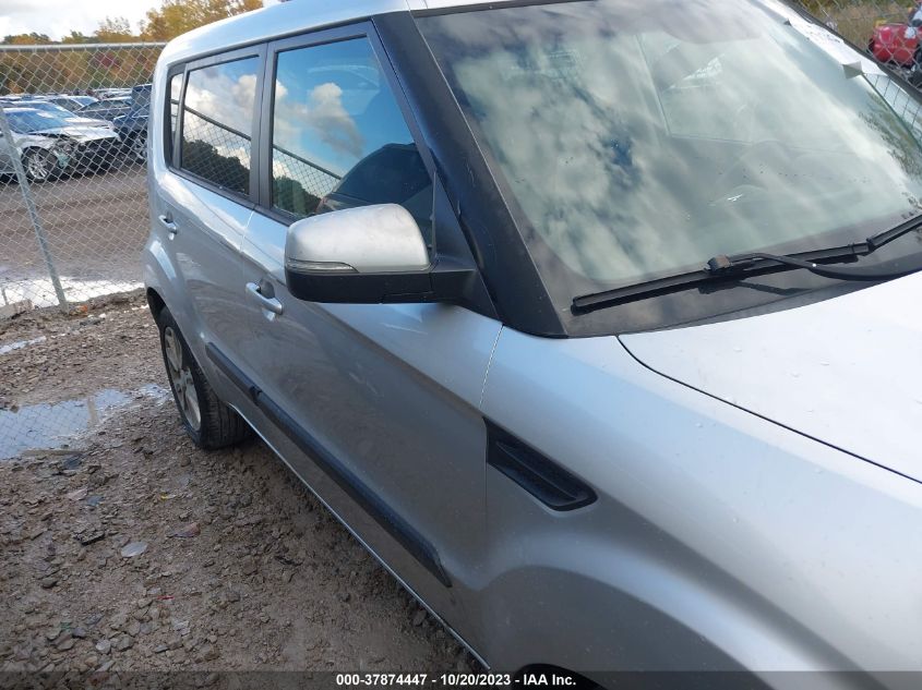 2013 KIA SOUL + - KNDJT2A61D7496689