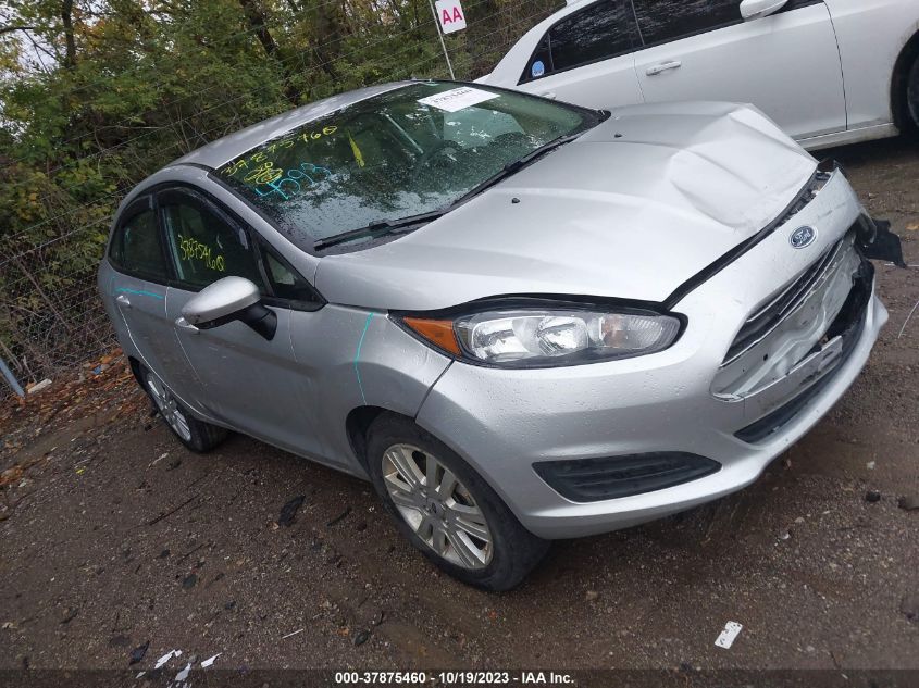 3FADP4BJ9KM121240 Ford Fiesta SE