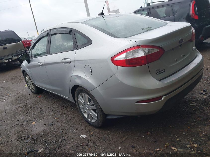 3FADP4BJ9KM121240 Ford Fiesta SE 3