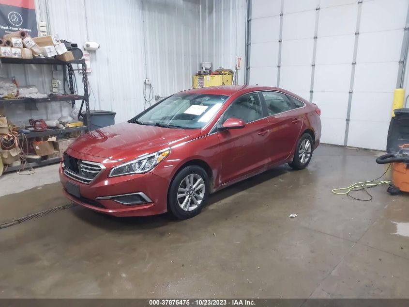 2016 HYUNDAI SONATA 2.4L SE - 5NPE24AF3GH263171