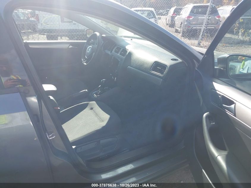 2016 VOLKSWAGEN JETTA 1.4T SE - 3VWD67AJ8GM251174