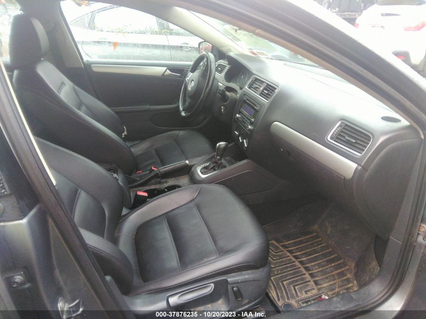 2014 VOLKSWAGEN JETTA SEDAN SE W/CONNECTIVITY 3VWD17AJXEM291753