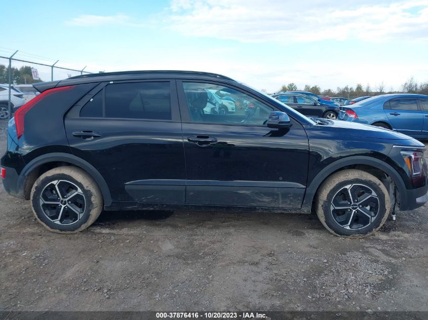 KNDCP3LE4P5090817 Kia Niro LX 14