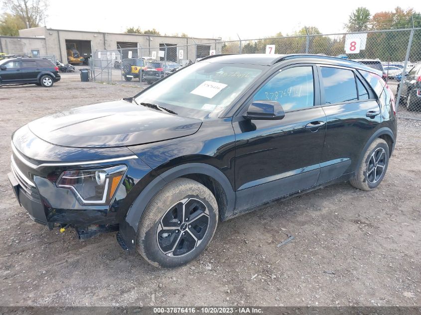 KNDCP3LE4P5090817 Kia Niro LX 2