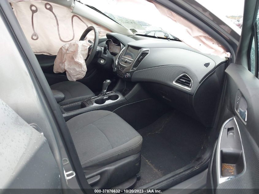 2018 CHEVROLET CRUZE LT - 1G1BE5SM7J7244673