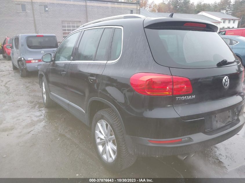 2017 VOLKSWAGEN TIGUAN WOLFSBURG - WVGRV7AXXHW508039