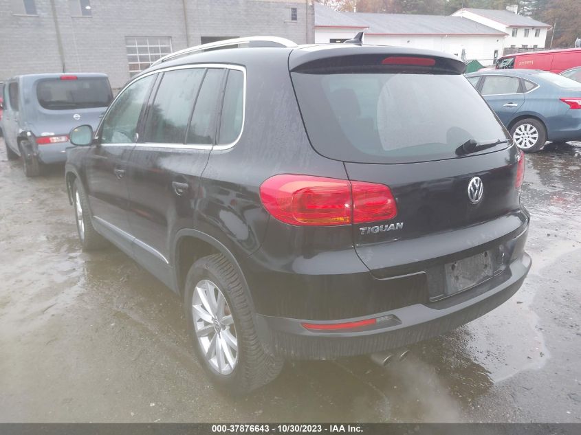 2017 VOLKSWAGEN TIGUAN WOLFSBURG - WVGRV7AXXHW508039