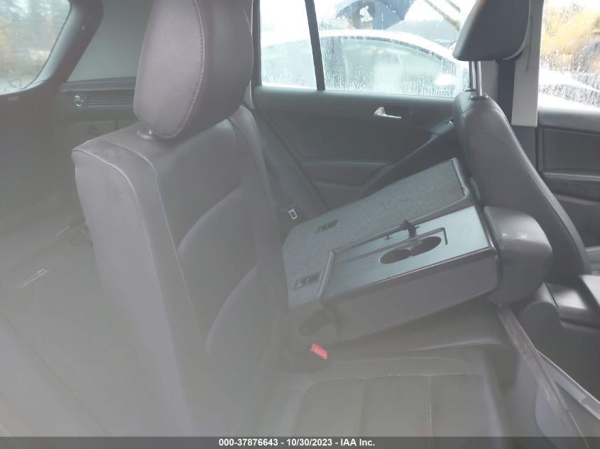 2017 VOLKSWAGEN TIGUAN WOLFSBURG - WVGRV7AXXHW508039