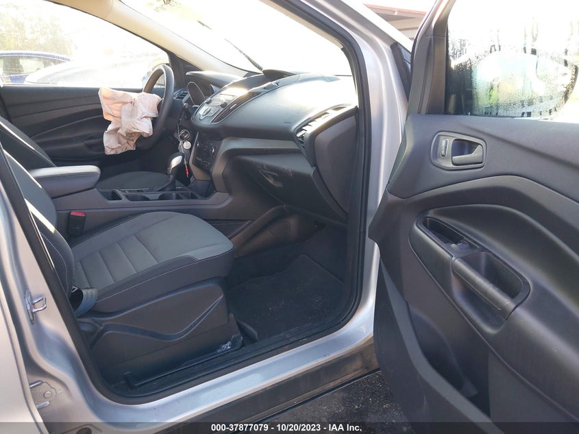 VIN 1FMCU0F73HUC93043 2017 FORD ESCAPE S
