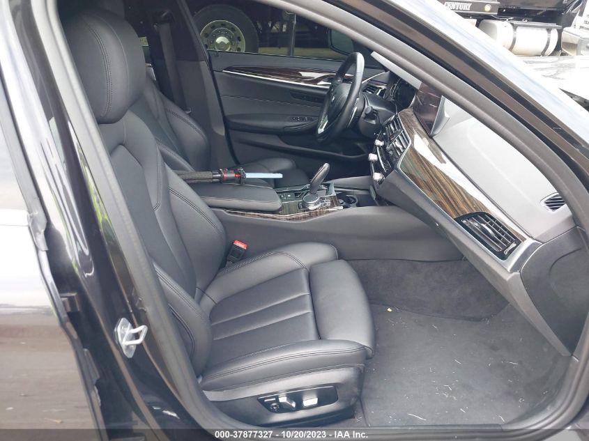 2019 BMW 530I XDRIVE WBAJA7C55KG910039