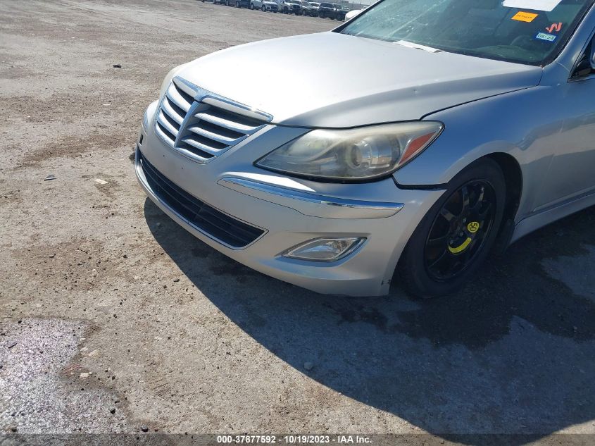 2013 HYUNDAI GENESIS 3.8L KMHGC4DD8DU257184
