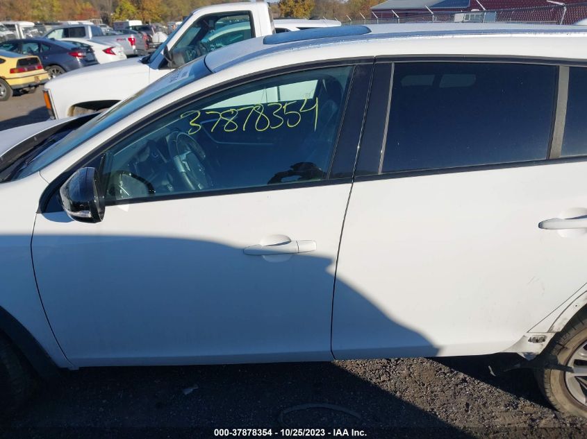 2015 VOLVO V60 CROSS COUNTRY T5 YV4612HK2F1000302