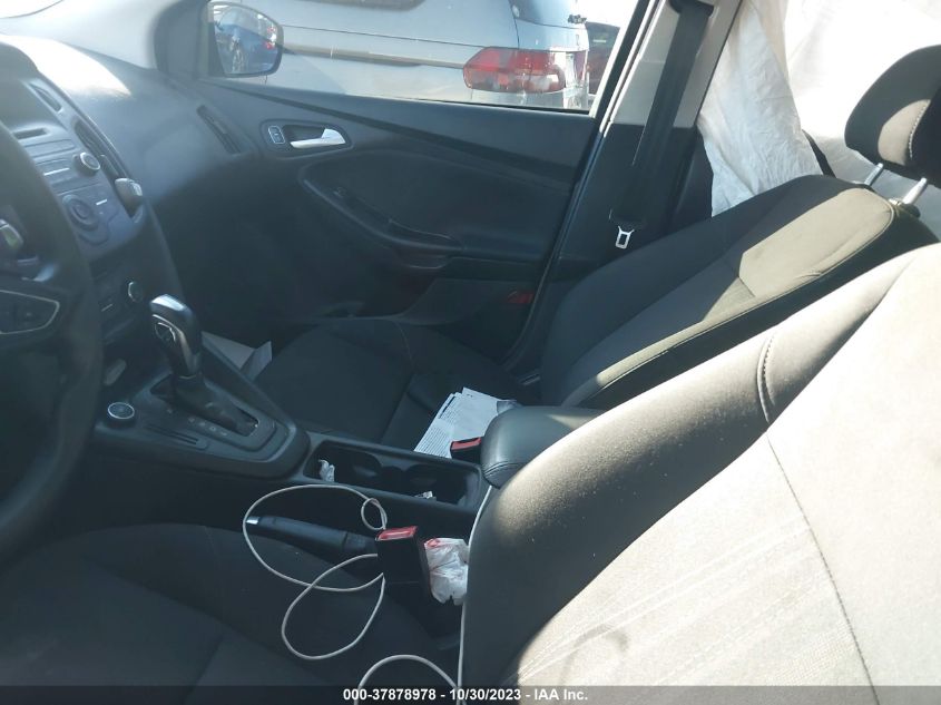 2015 FORD FOCUS SE - 1FADP3F2XFL220136