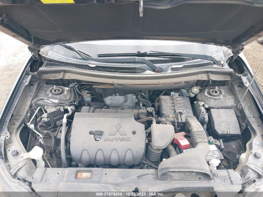 2015 MITSUBISHI OUTLANDER SE - JA4AD3A31FZ001465