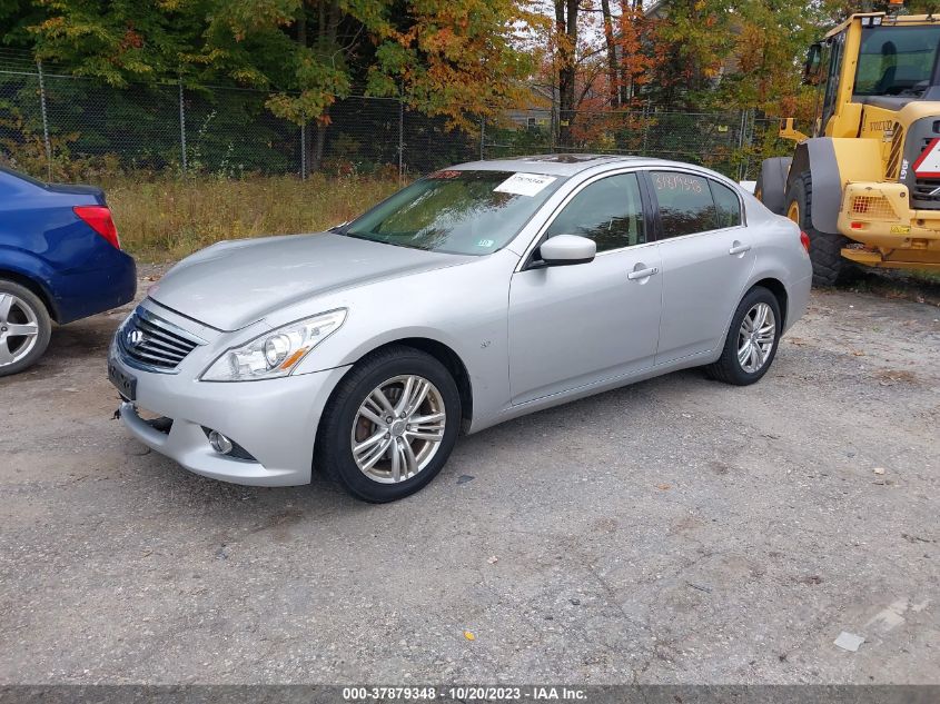 2015 INFINITI Q40 JN1CV6AR6FM520755