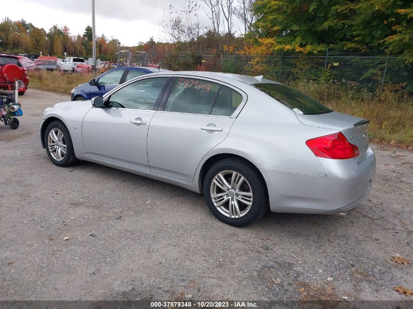 2015 INFINITI Q40 JN1CV6AR6FM520755