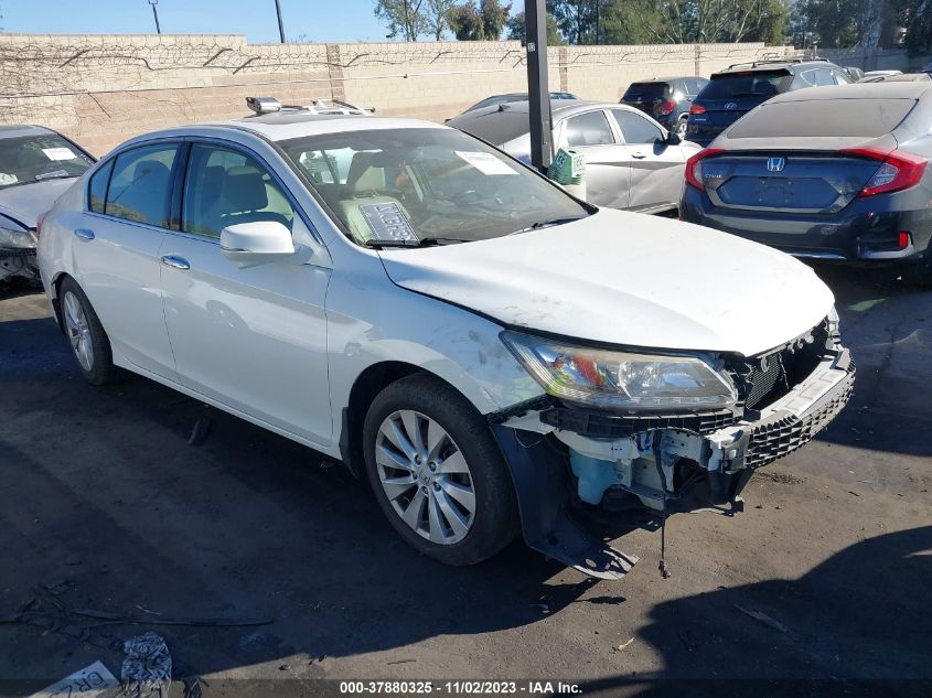 2015 HONDA ACCORD SEDAN TOURING - 1HGCR3F95FA013552