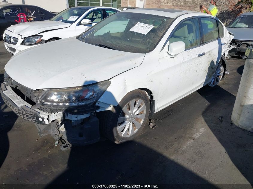 2015 HONDA ACCORD SEDAN TOURING - 1HGCR3F95FA013552