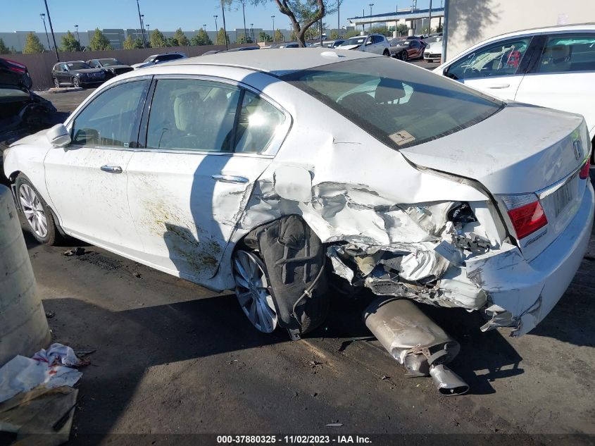 2015 HONDA ACCORD SEDAN TOURING - 1HGCR3F95FA013552