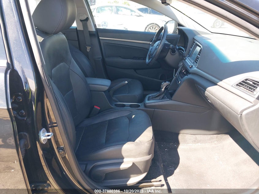 VIN 5NPD84LF4HH059889 2017 HYUNDAI ELANTRA SE/VALUE/LIMITED