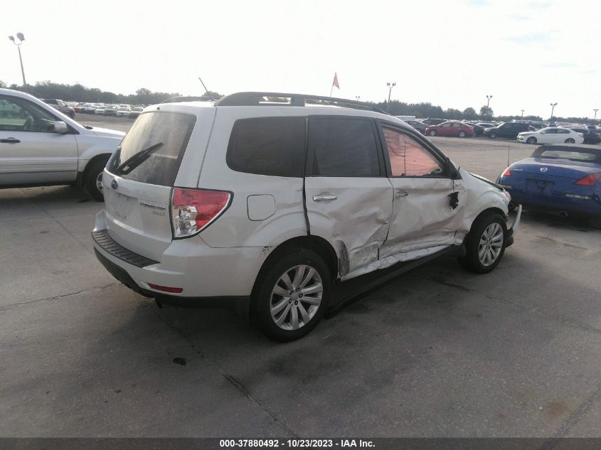 2013 SUBARU FORESTER 2.5X LIMITED - JF2SHAFC4DH438814
