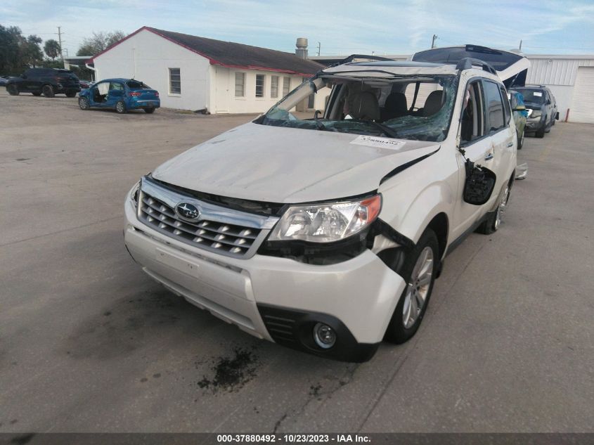 2013 SUBARU FORESTER 2.5X LIMITED - JF2SHAFC4DH438814