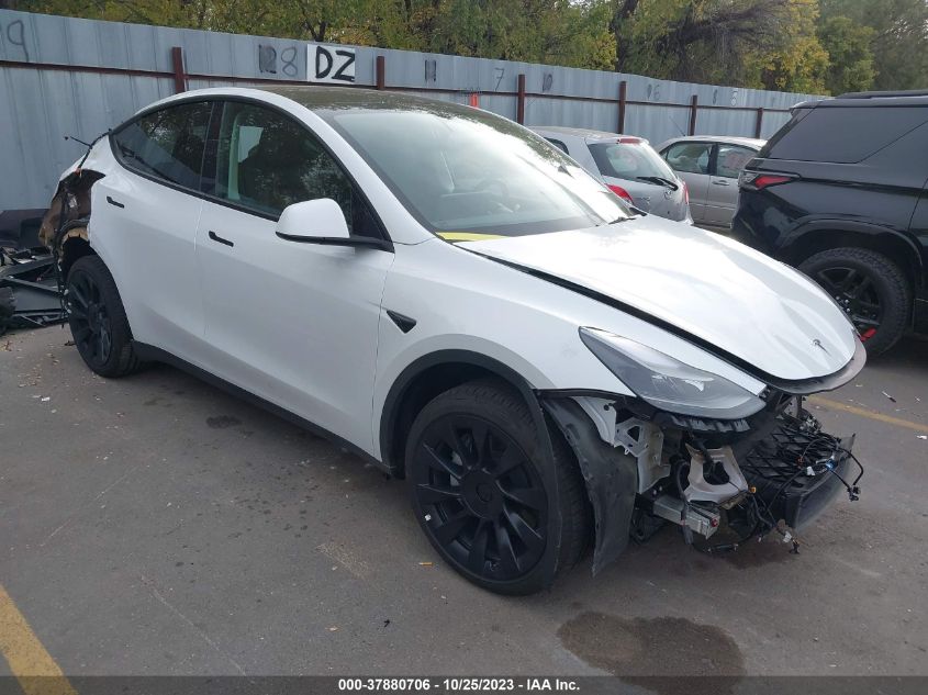 7SAYGDEE1PF688356 TESLA MODEL Y LONG RANGE 2023