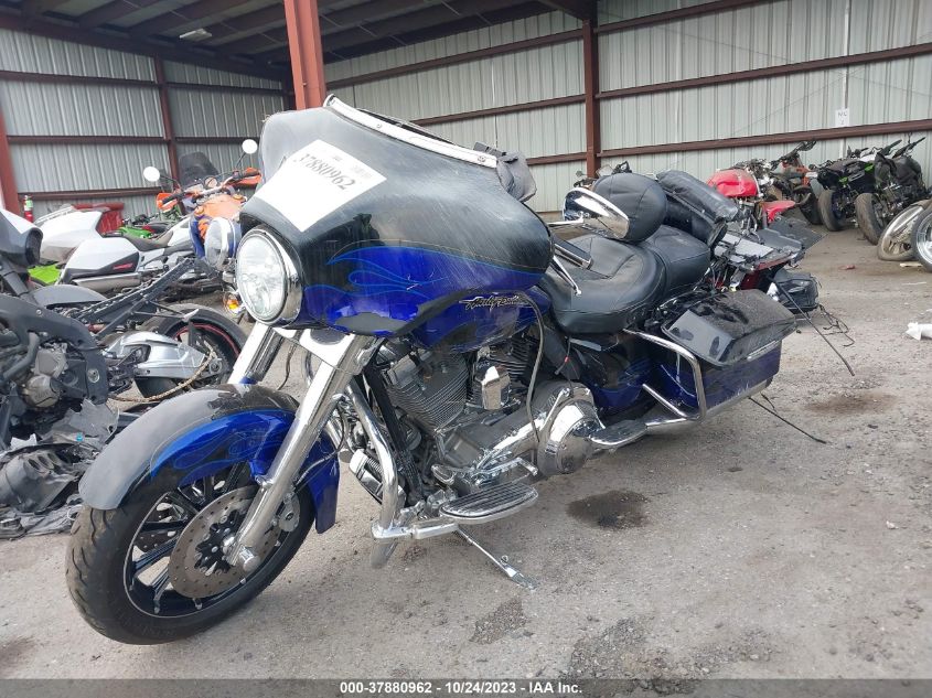 2011 HARLEY-DAVIDSON FLHTCUSE6 - 1HD1PR814BB956931