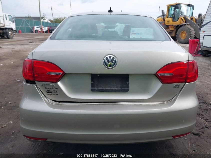 2014 VOLKSWAGEN JETTA SEDAN SE 3VWD17AJ8EM263448
