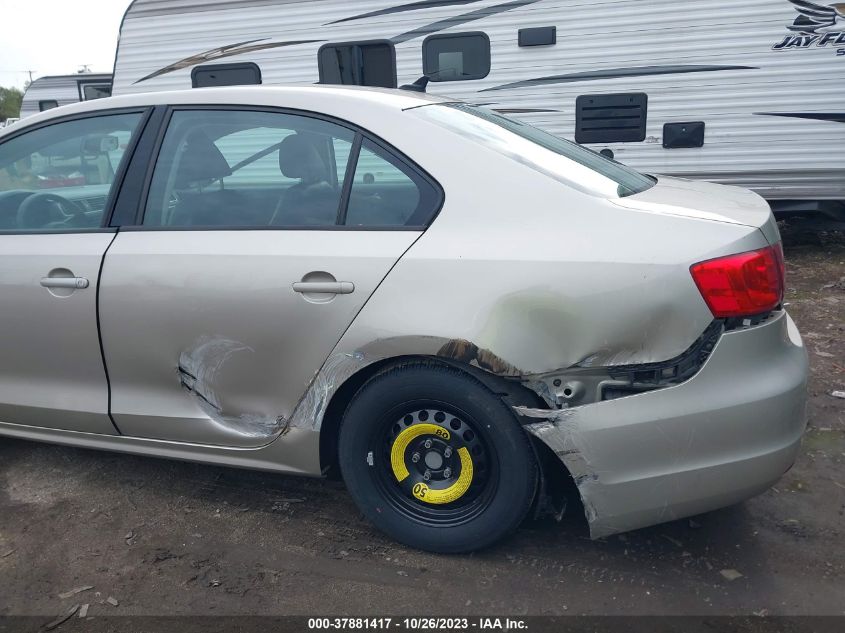 2014 VOLKSWAGEN JETTA SEDAN SE 3VWD17AJ8EM263448